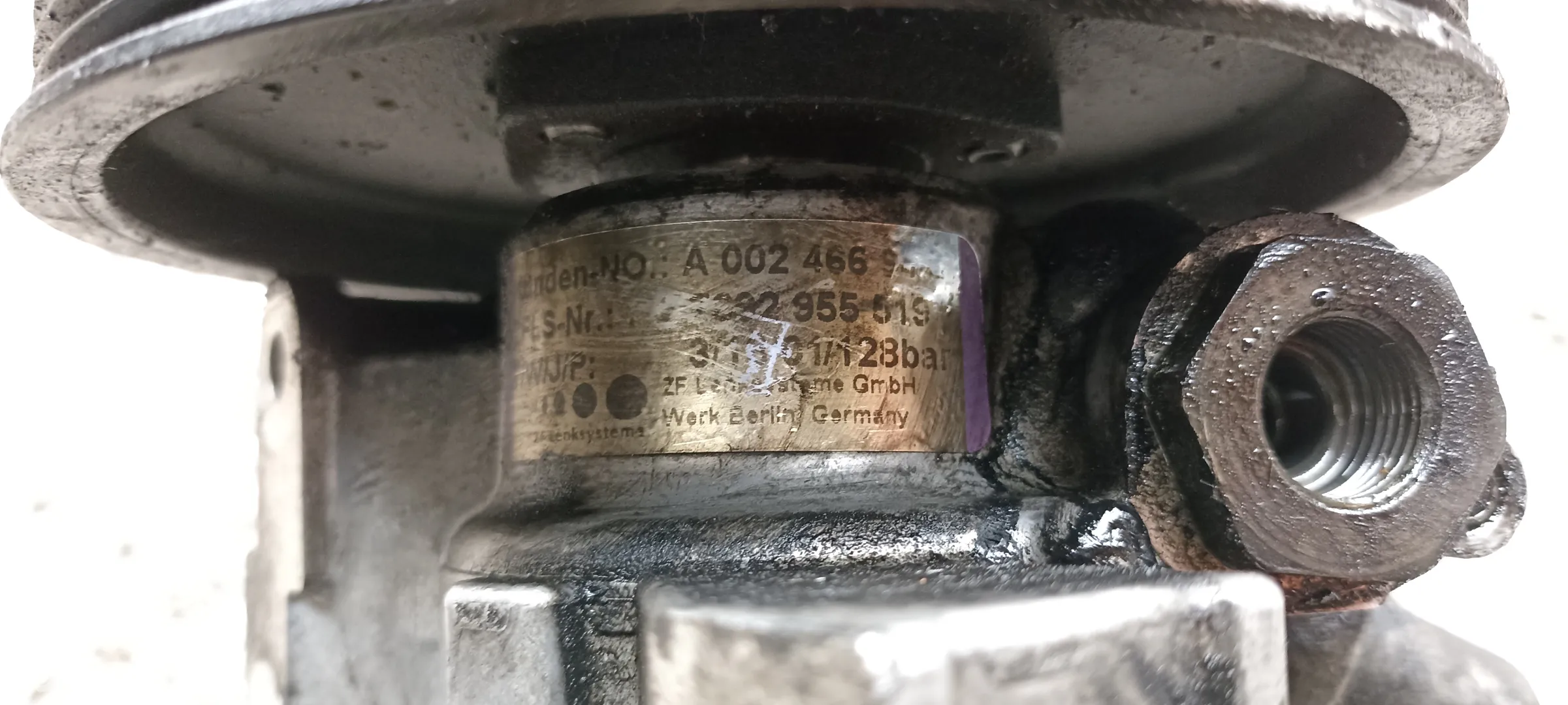 Pompa servodirectie Mercedes C Class W203, A0024669401