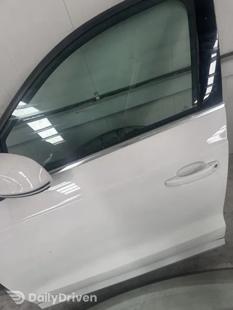 Usa stanga fata audi q3 2014