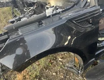 Aripă stânga față range Rover sport 2016