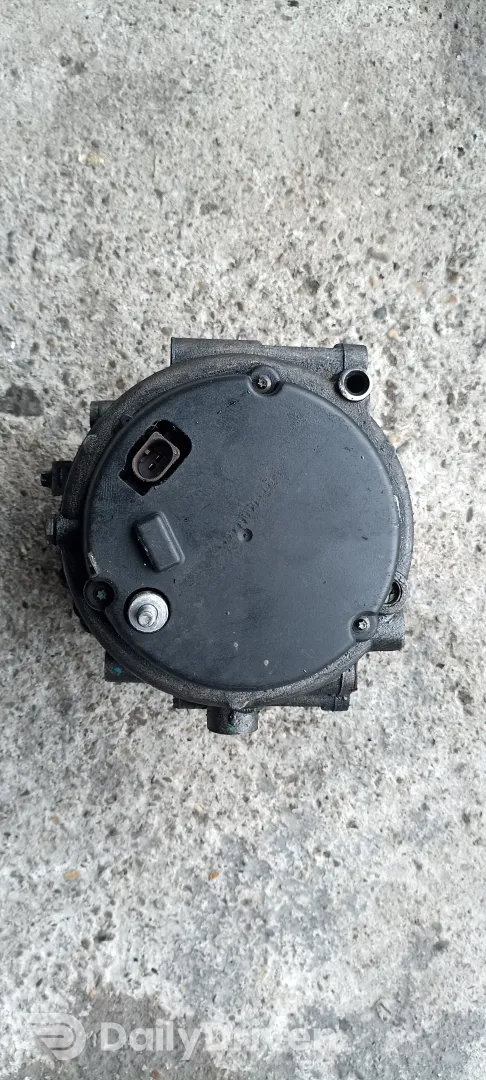 Alternator Mercedes ML270, A0001501750