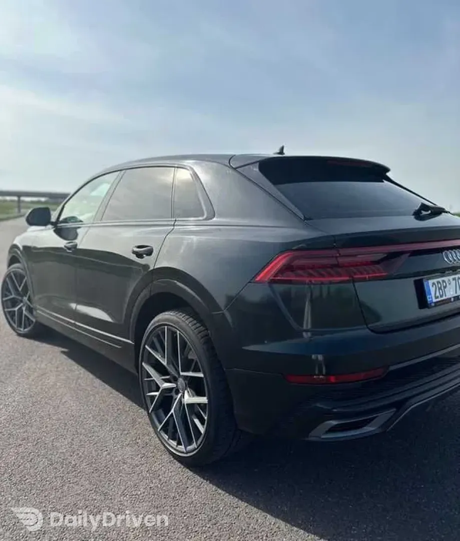 Dezmembrez Audi Q8 2020 SLINE 50tdi