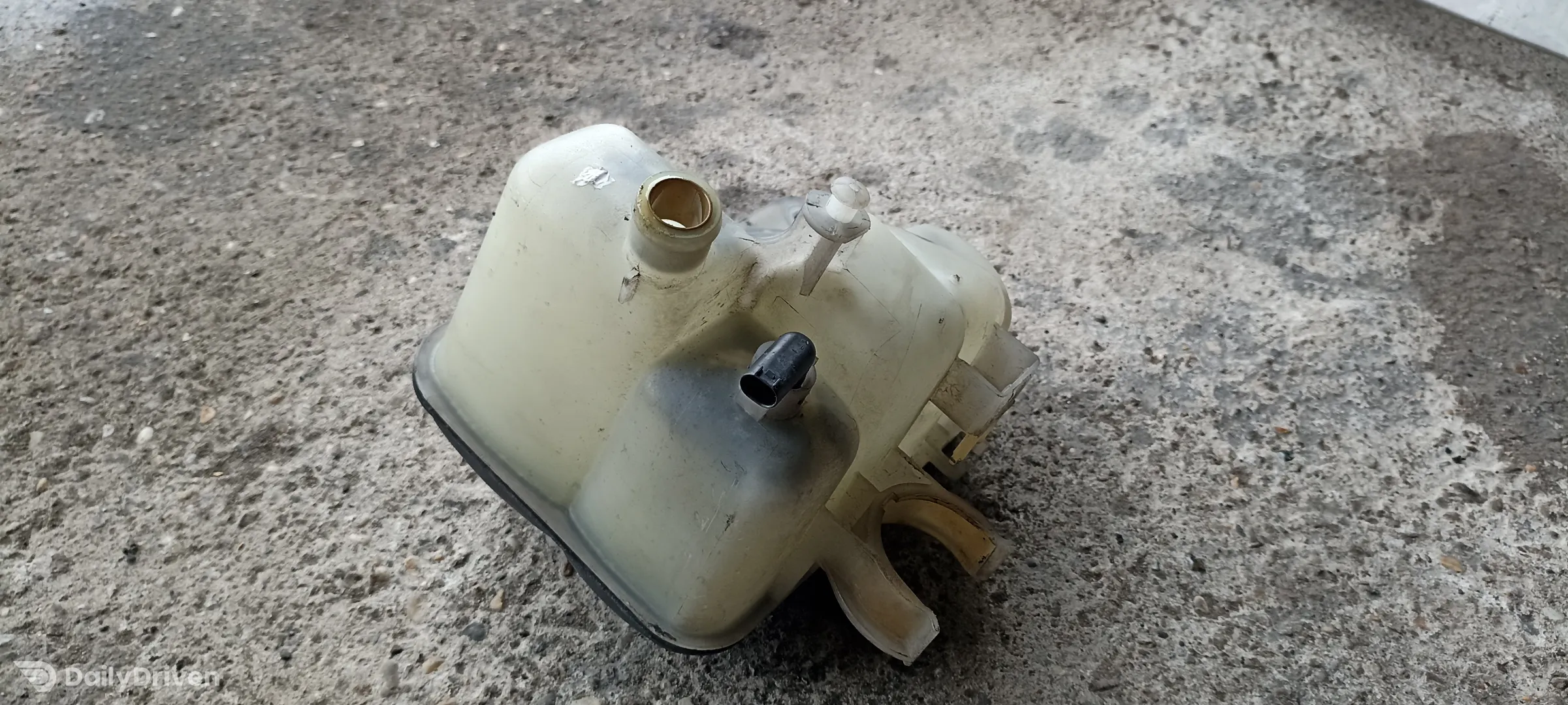 Vas expansiune Mercedes CLK, 2035000049