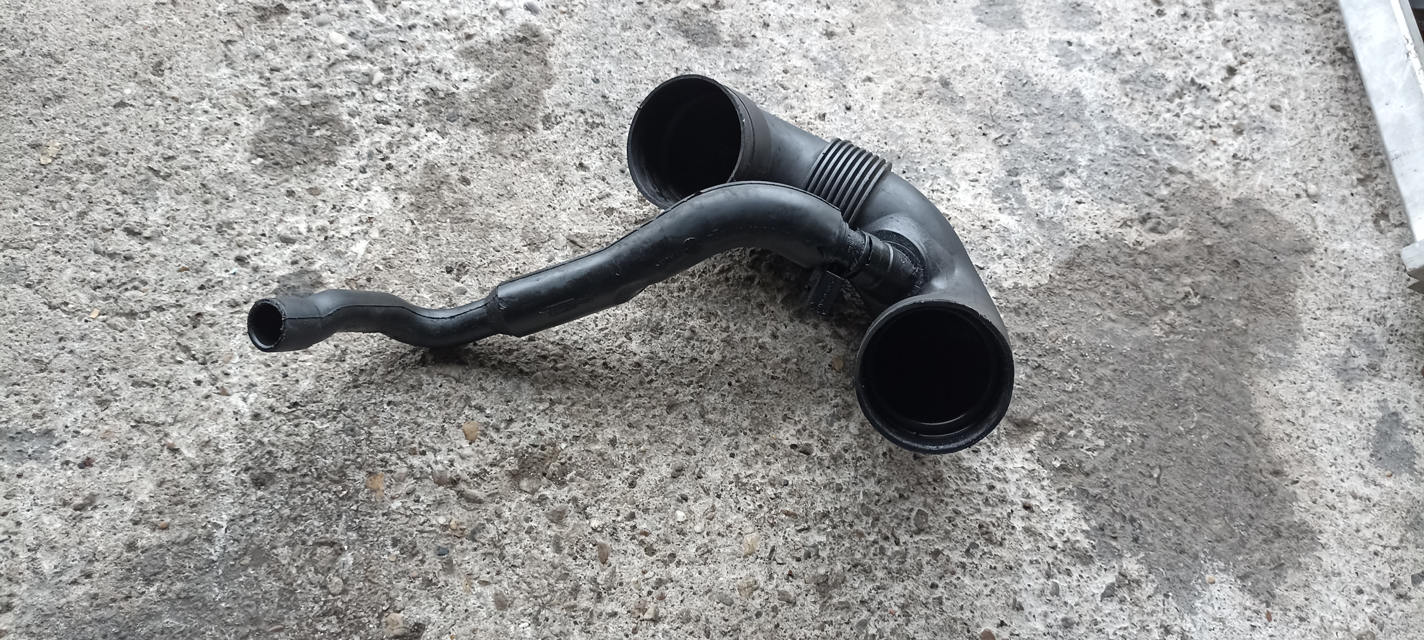 Furtun admisie Mercedes C Class W203, 2.2cdi, A6110940108