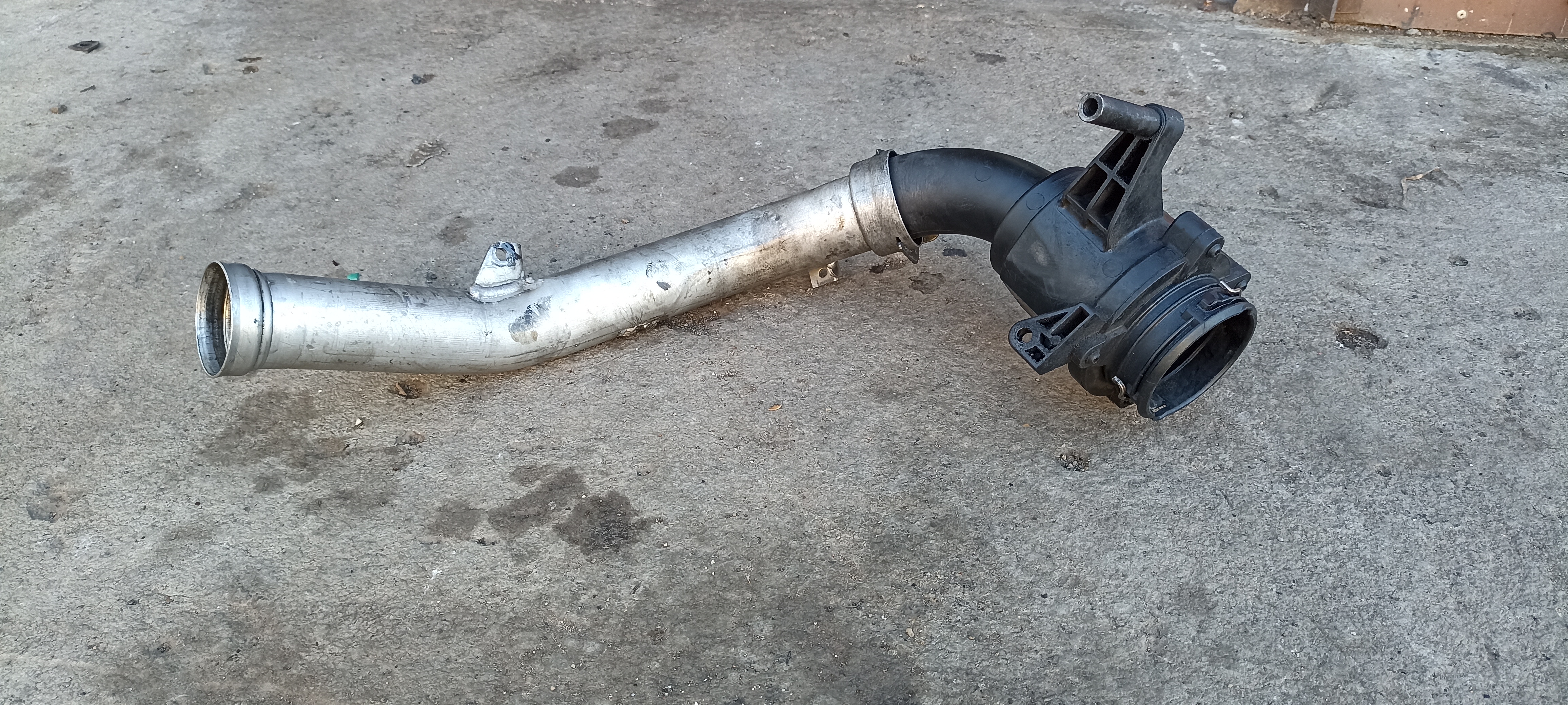 Rezonator aer turbo Mercedes E Class W211, 3.0cdi, A6421400687