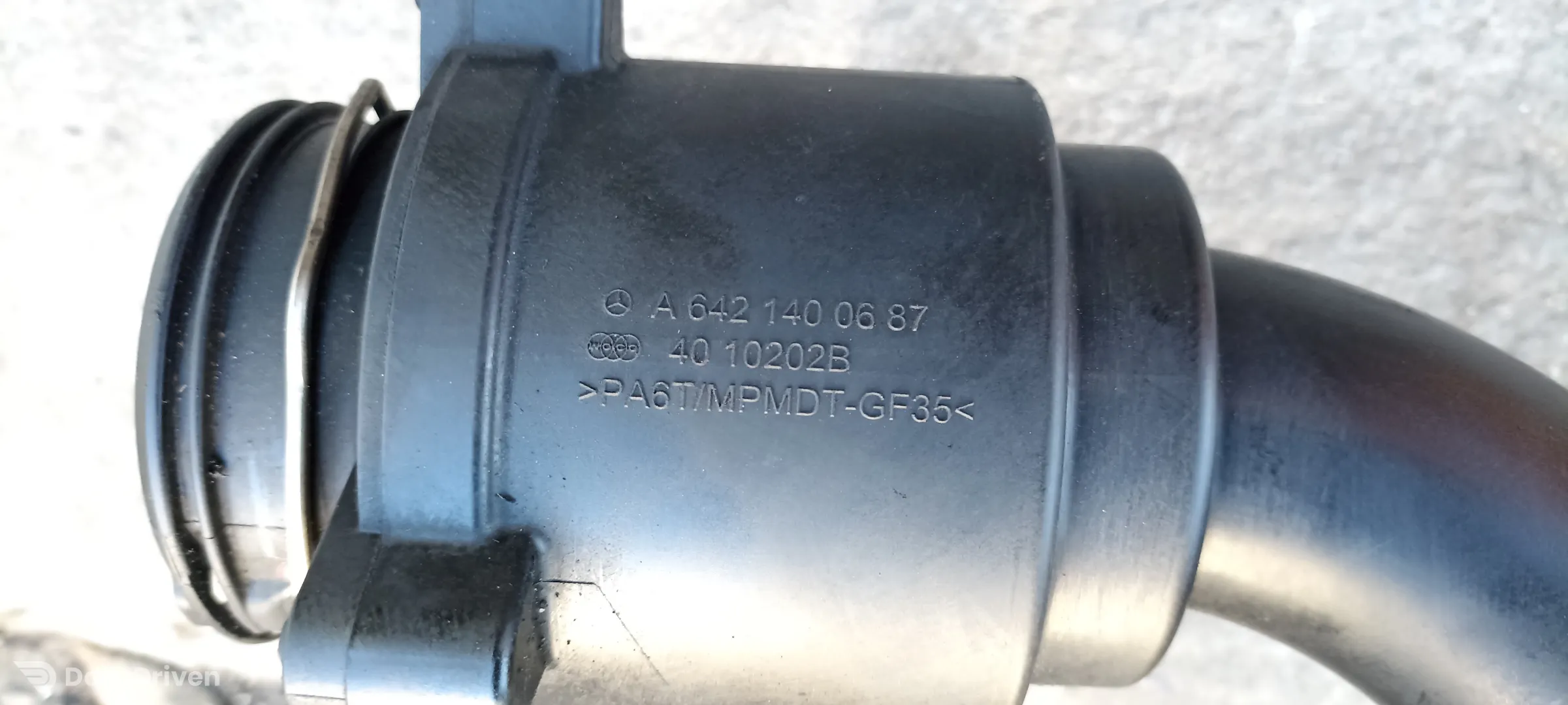 Rezonator aer turbo Mercedes E Class W211, 3.0cdi, A6421400687