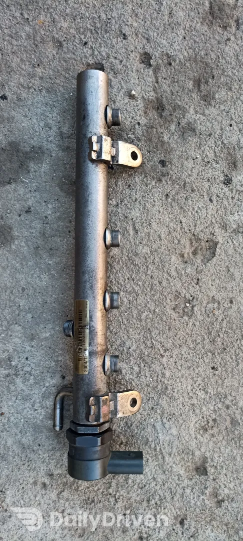 Rampa injectoare Mercedes E Class, A6420700495