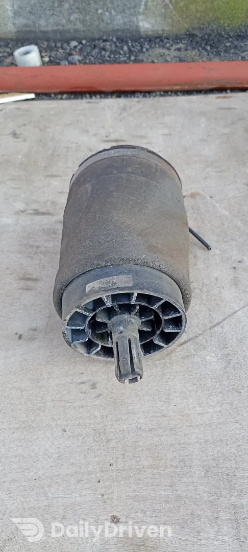 Perna aer dreapta spate Range Rover Sport 2016, DPLA-5580-AD