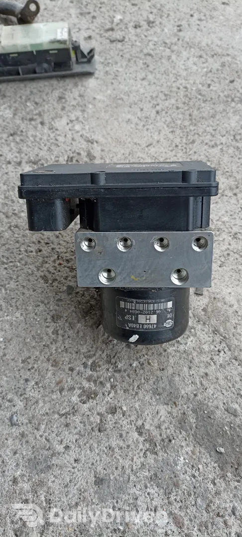 Pompa ABS Nissan Pathfinder YD25DDTI, unitate ABS 47660EB40A