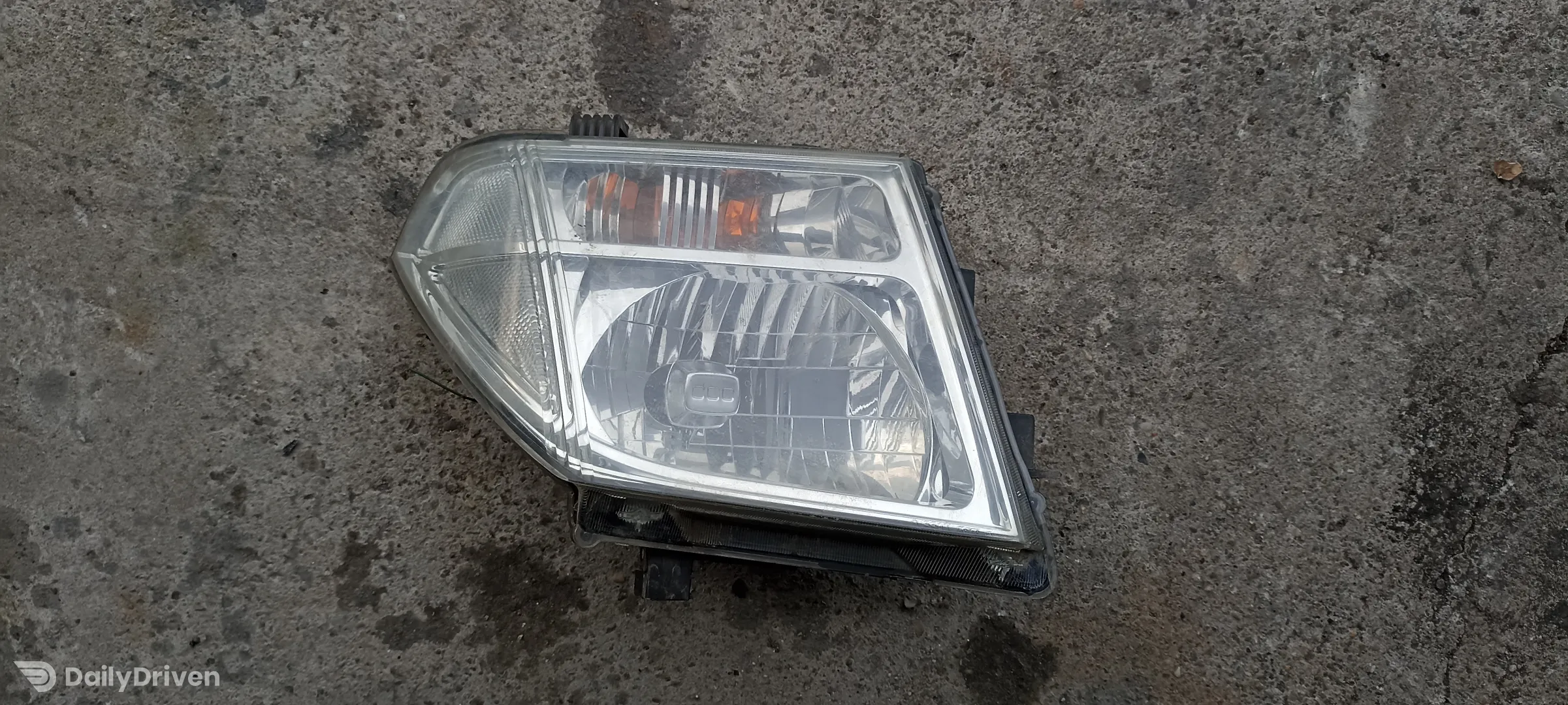 Far dreapta Nissan Navara 2005-2010, 26010-EB30B
