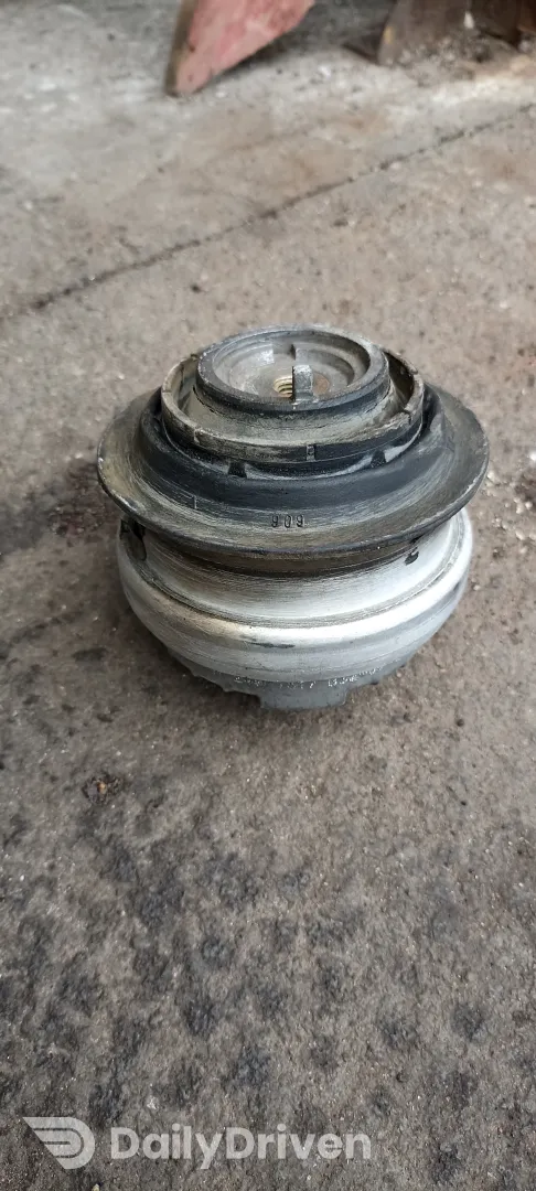 Tampon motor Mercedes S-Class, 2000-2013, 2112401517