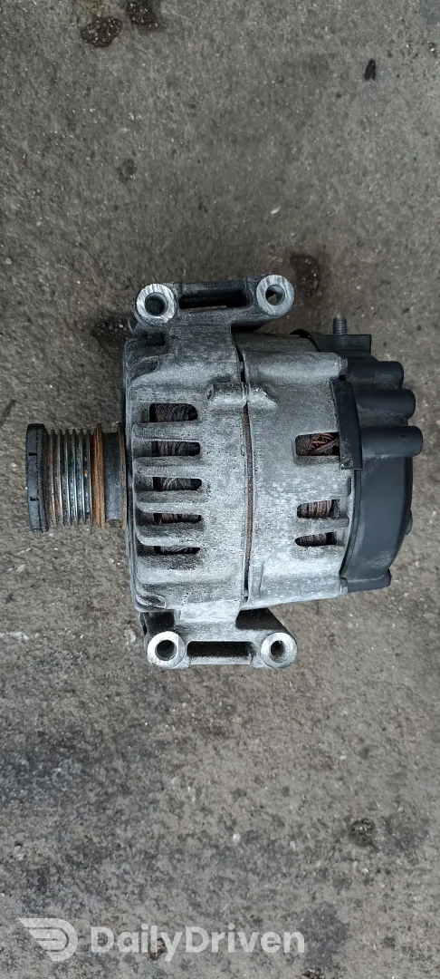 Alternator Mercedes CLS, 320CDI, 350CDI, alternator A0009062700
