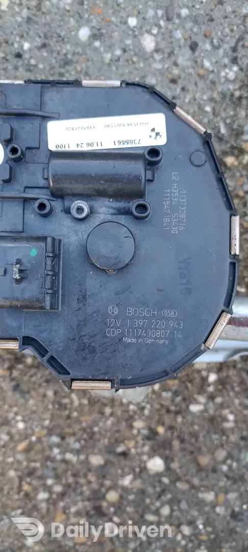 Ansamblu stergator parbriz BMW Seria 5 F10 F11, 7306266, 7305561