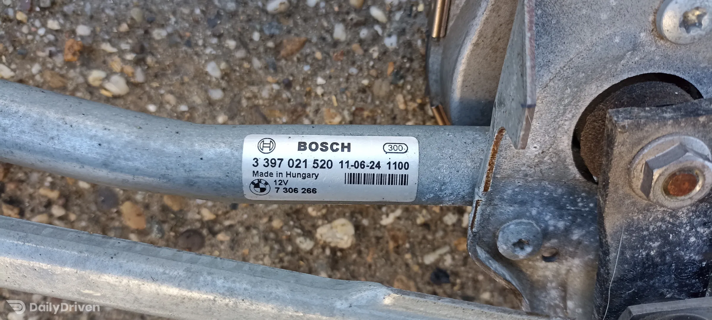 Ansamblu stergator parbriz BMW Seria 7 F01 F02 F03 F04, 7306266, 7305561