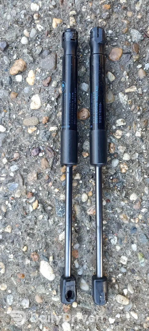 Amortizoare capota BMW Seria 7 F01 F02 F03 F04, 7185032