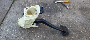 Pedala frana cutie automata BMW Seria 7 F01 F02 F04, pedala frana 6782665