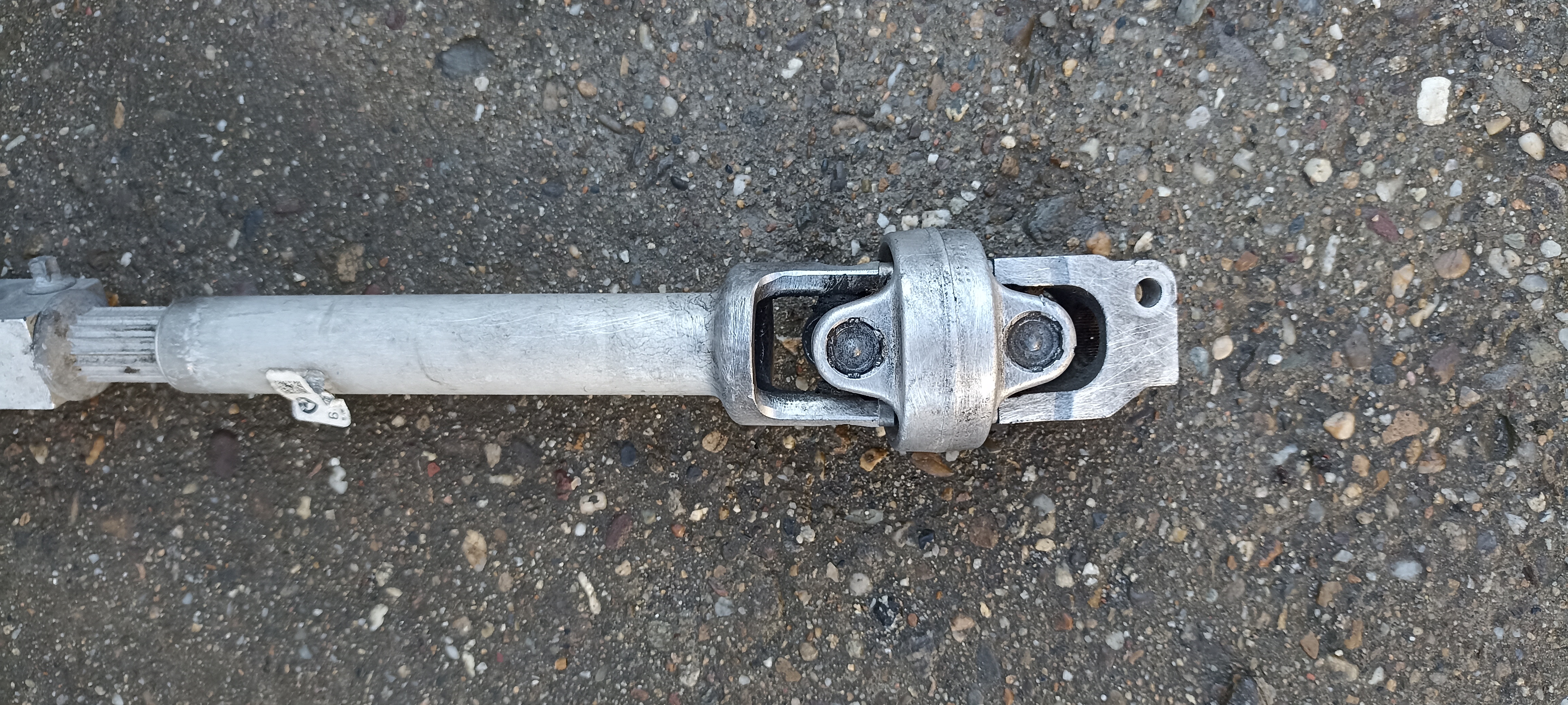 Ax inferior coloana volan BMW Seria 5 F07 F10 F11, 6778136