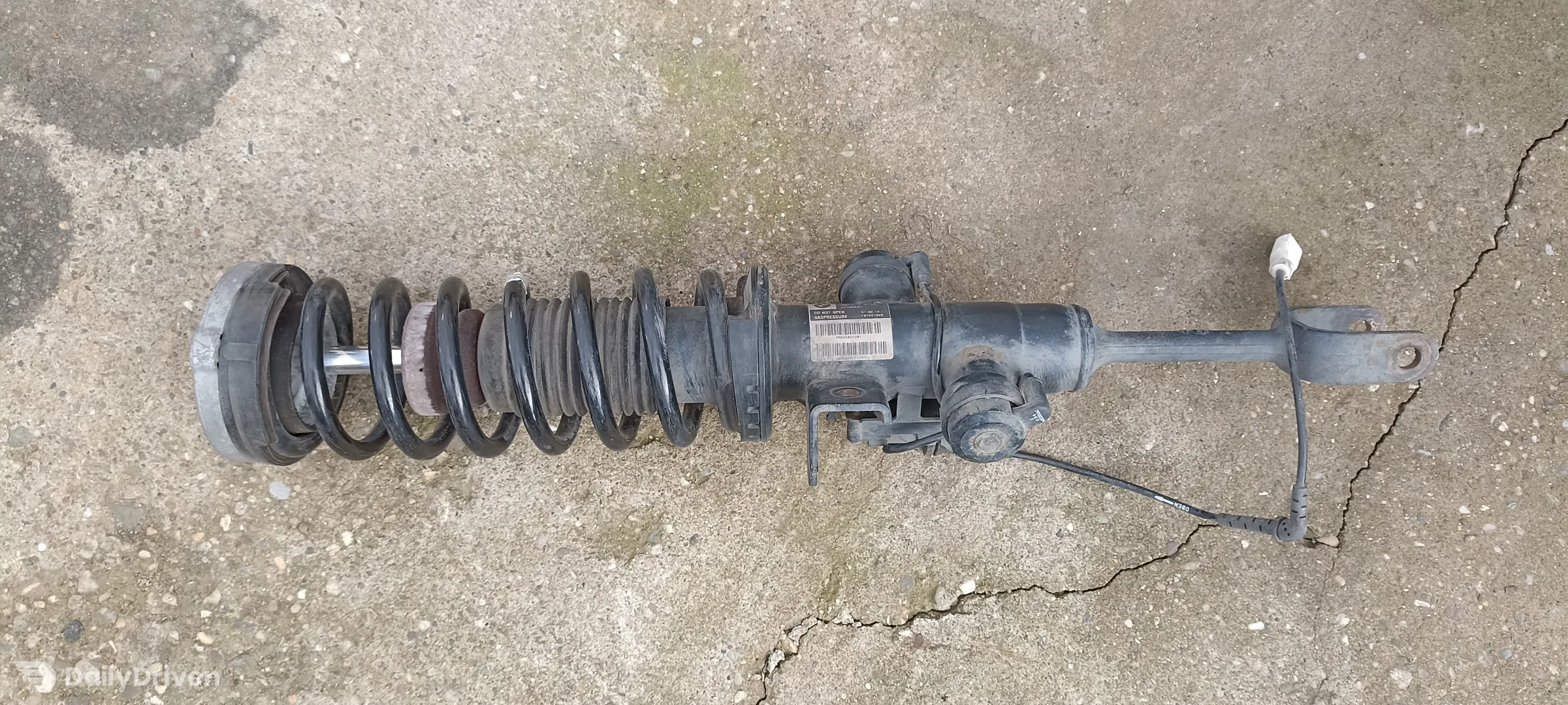 Amortizor dreapta fata BMW Seria 7 F01 LCI, F02 LCI, amortizor 6850222, 6863116