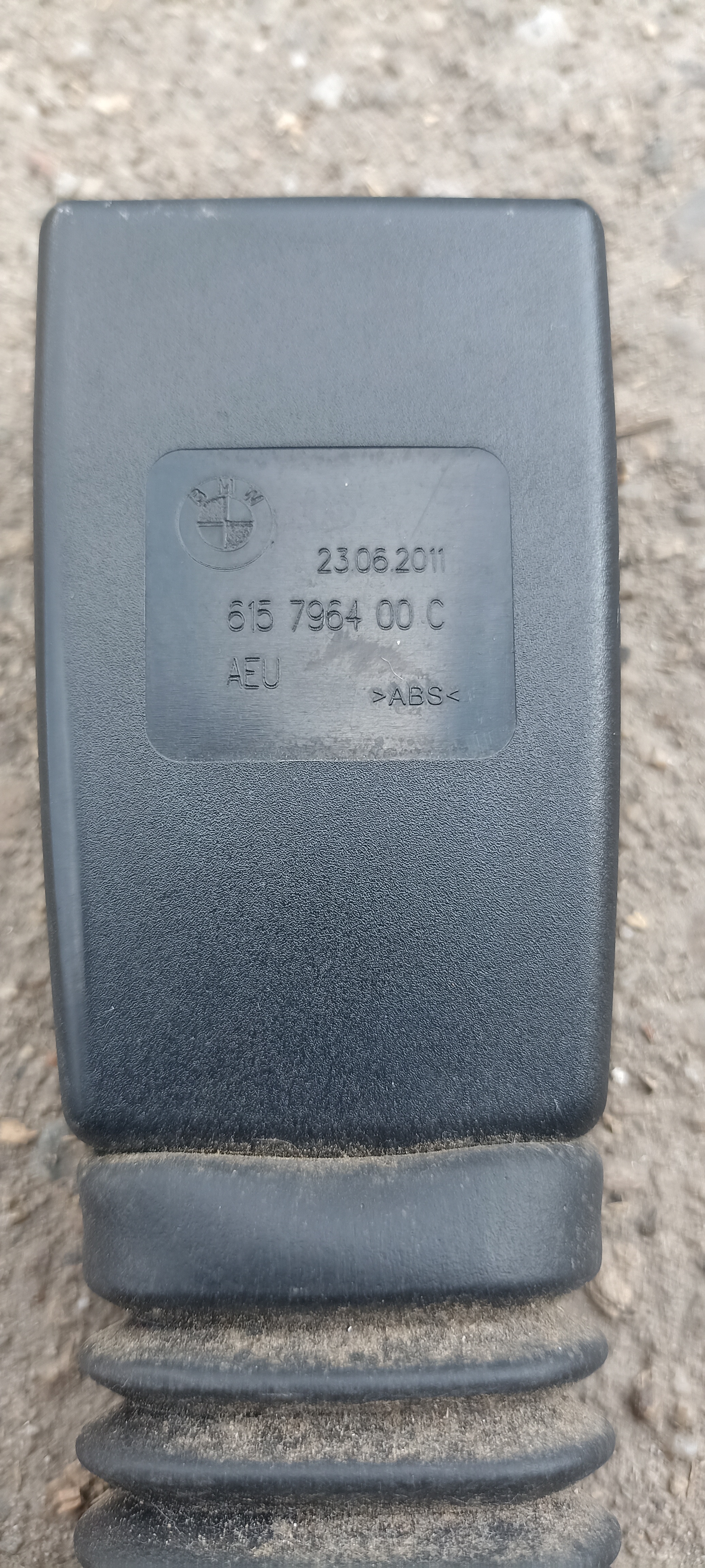 Pretensioner centura stanga fata BMW Seria 7 F01 F02 F03 F04, 9115305