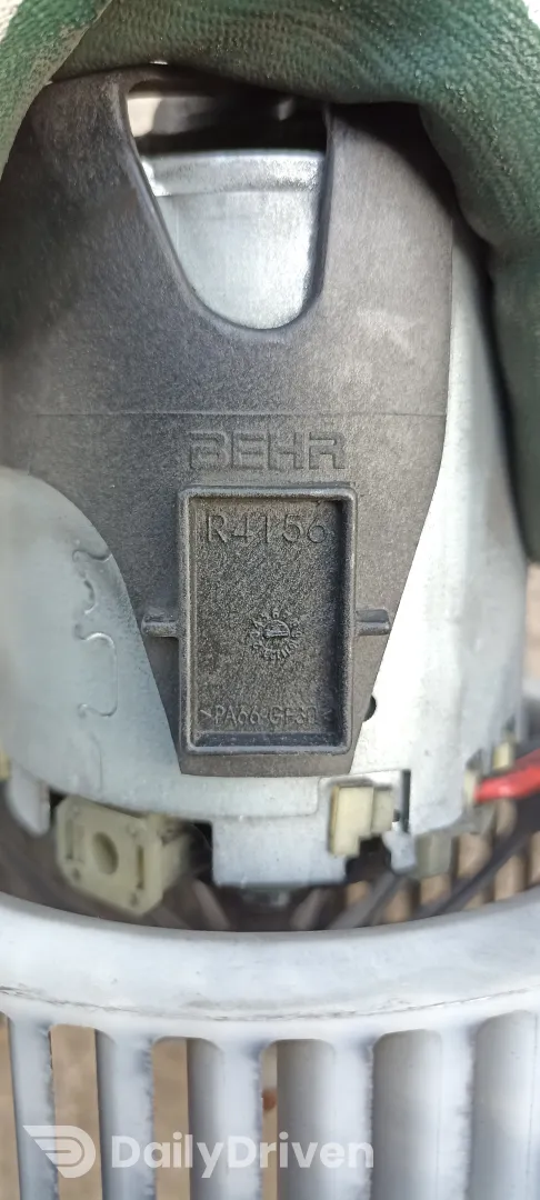 Motoras aeroterma BMW Seria 7 F01 F02 F03 F04, 9242607