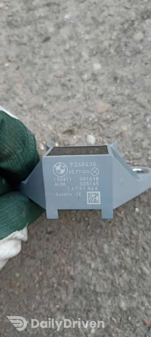 Senzor impact BMW Seria 7 F01 F02 F03, 9268438, 6995257