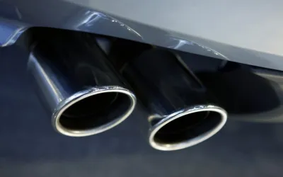Cercetătorii au creat un dispozitiv care transformă gazul de eșapament în electricitate