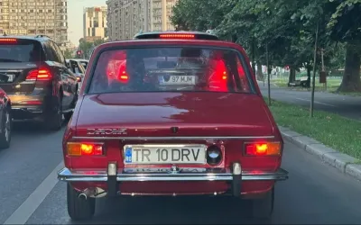Românii cu mașini vechi și poluante ar putea plăti o taxă anuală de până la 1.900 de lei