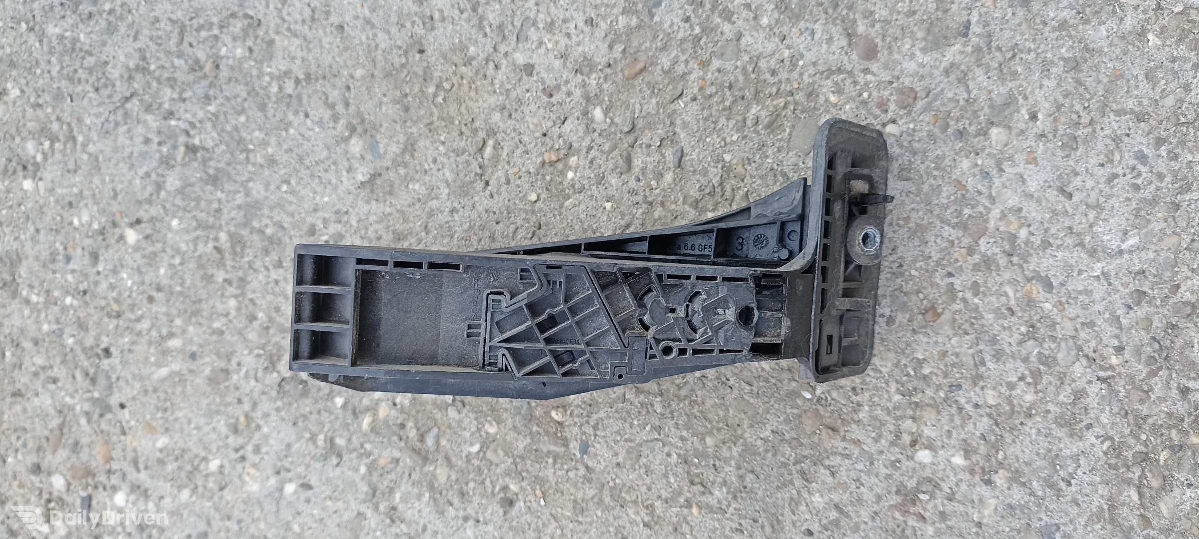 Pedala acceleratie BMW Seria 6 F06 F12 F13, 6852643