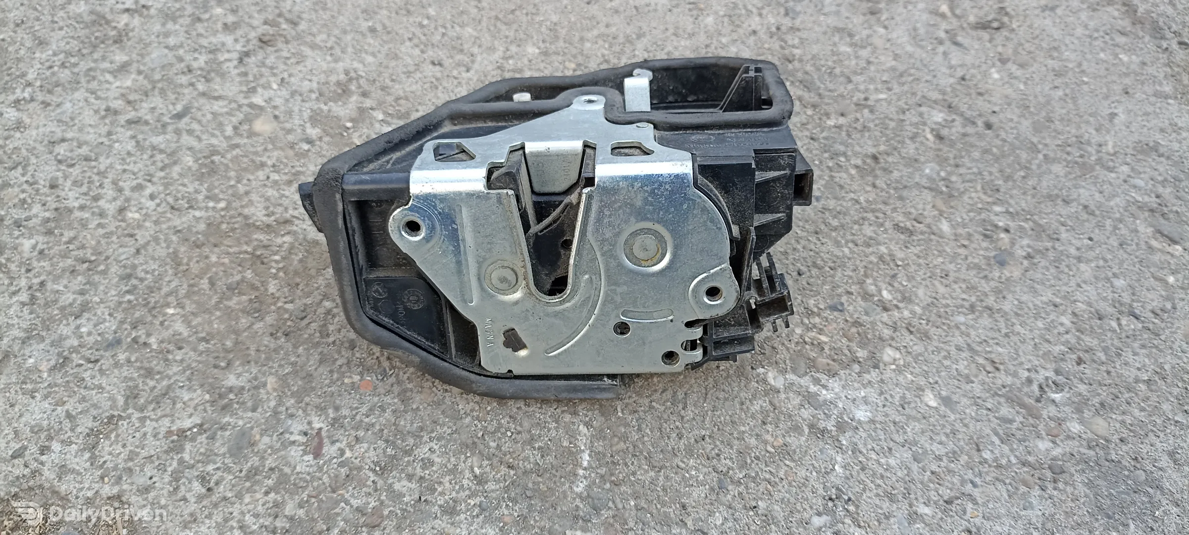 Broasca usa stanga fata BMW X3 F25, 7318423