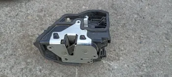 Broasca usa stanga fata BMW X6 E71 de Anglia, 7318423