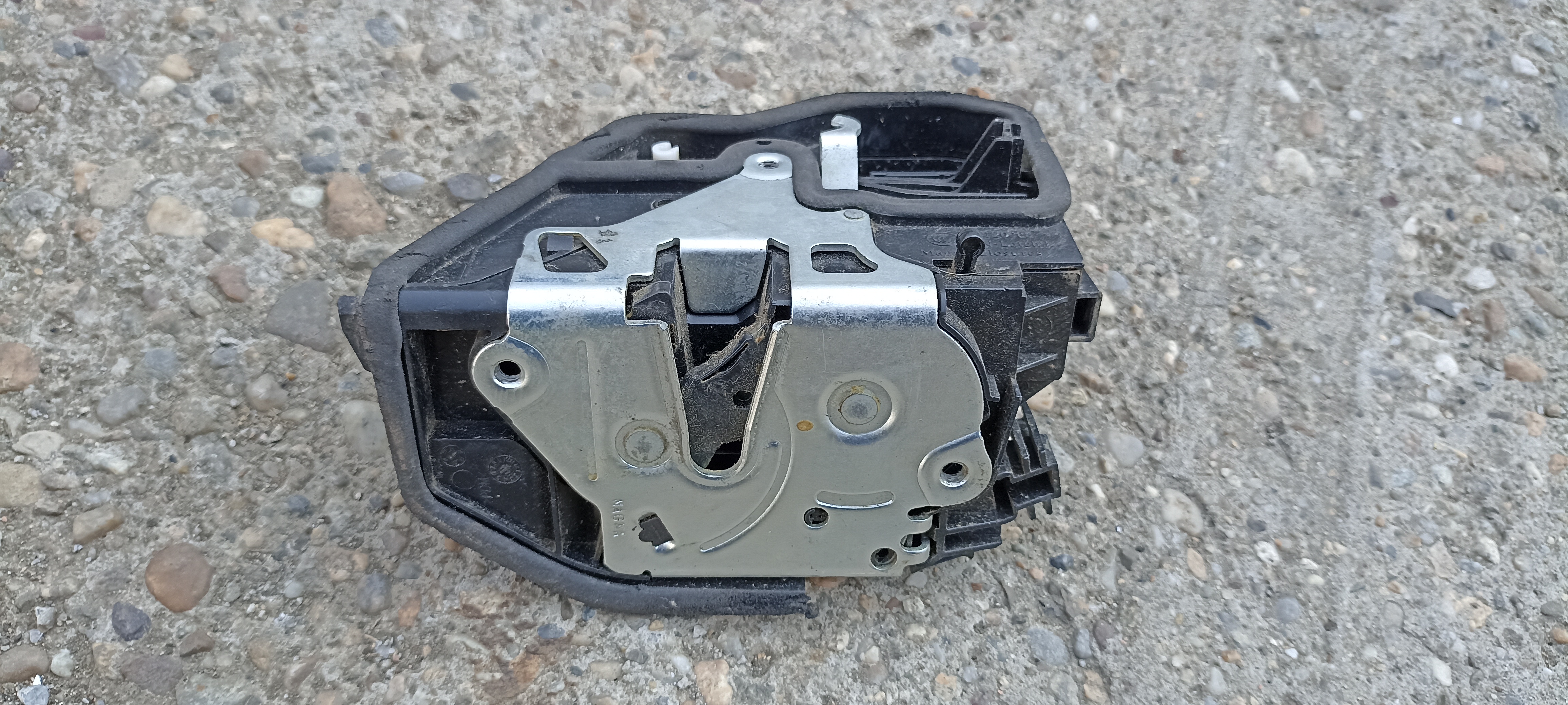 Broasca usa stanga spate BMW X3 F25, 7318417