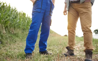 Cum să alegeți pantaloni de lucru potriviți pentru serviceurile auto?