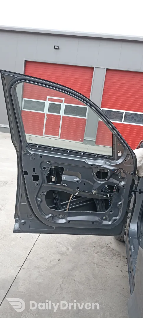 Usa stanga fata BMW X3 F25, usa stanga fata cod culoare A52/7