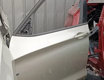 Usa stanga fata BMW X3 F25, cod culoare A14