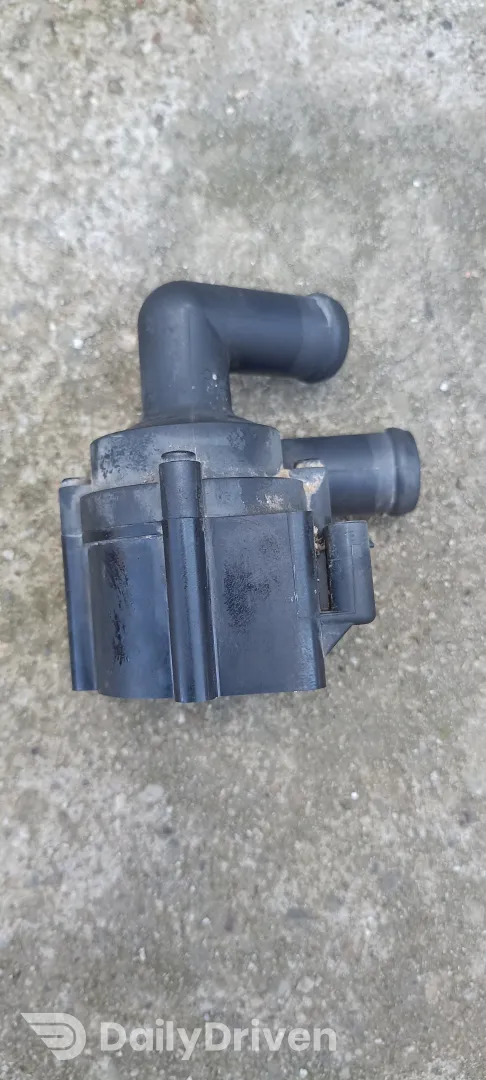 Pompa recirculare apa BMW X5 F15, 9230234, 8511748