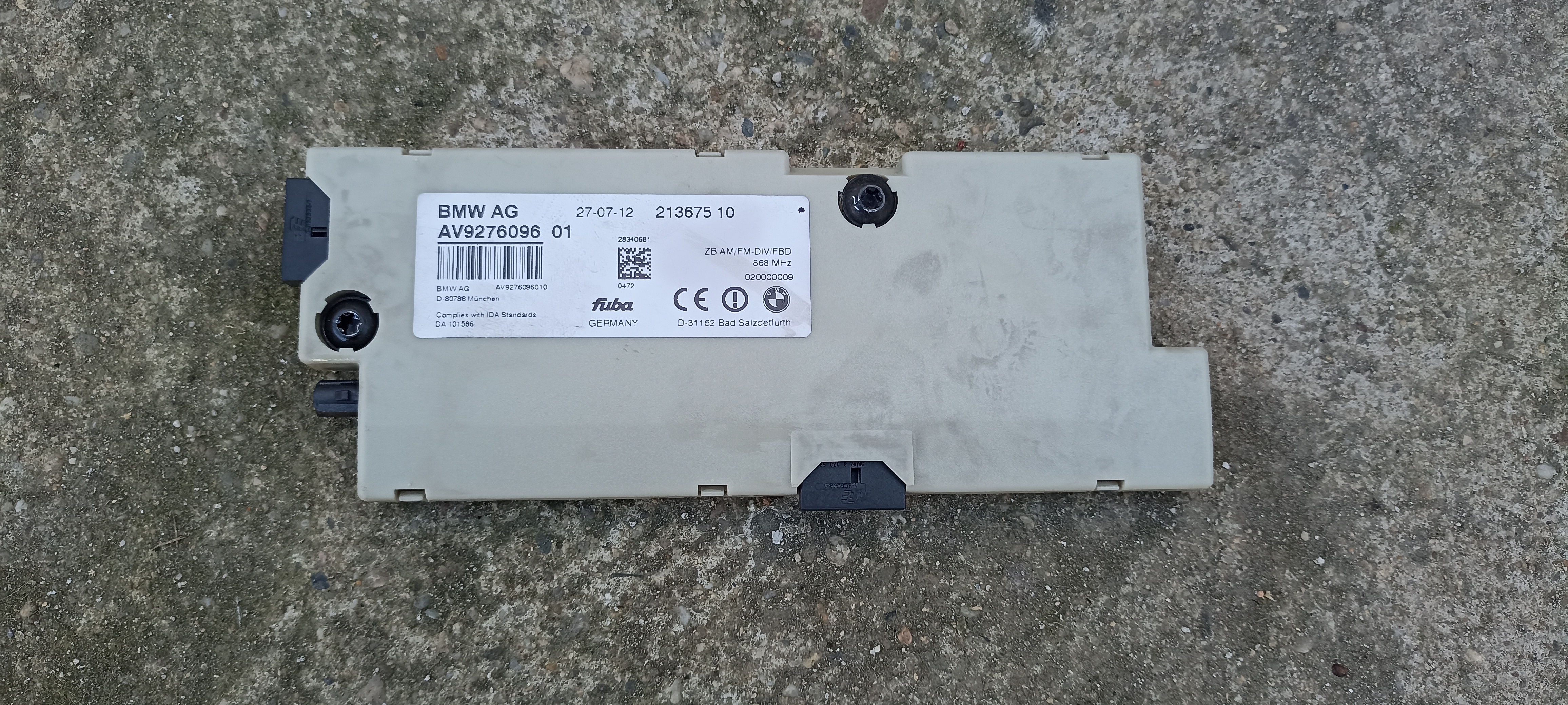 Amplificator antena diversity BMW Seria 5 F10, 9276096