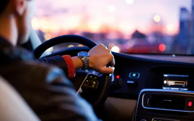 Cum își pot găsi pasionații de mașini un loc de muncă în industria auto?