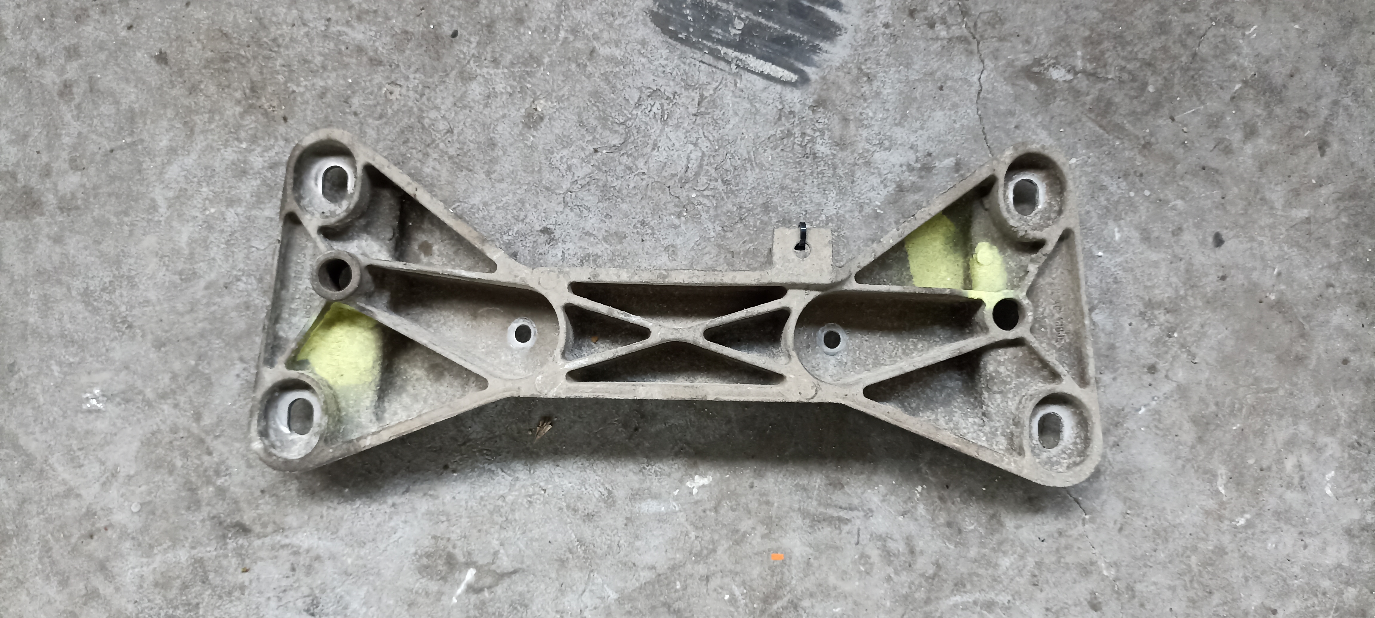 Suport cutie viteze BMW Seria 1 F20 F21, N47, 6796609