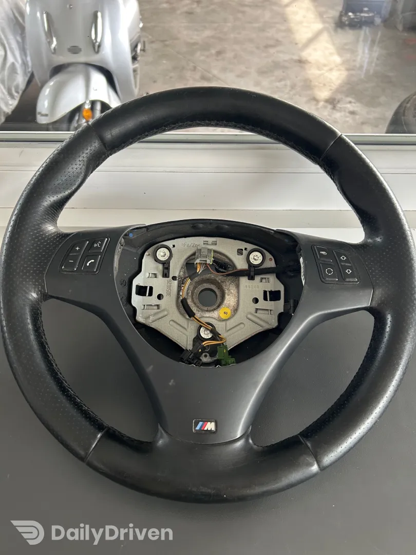 Volan M BMW Seria 1 E81 E82 E87 E88, 7839075