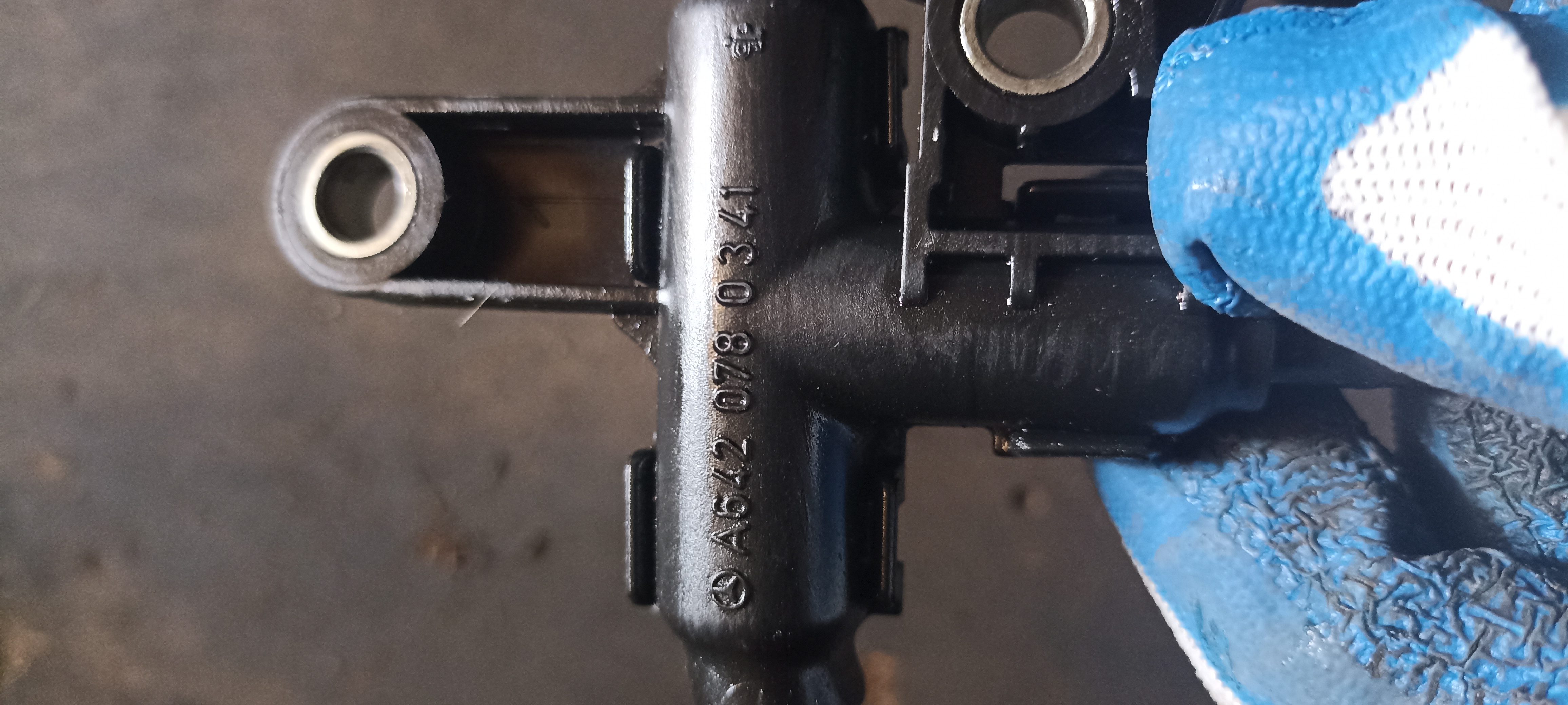 rampa retur injectoare Mercedes C Class, W204, 3.0cdi, V6, A6420780341