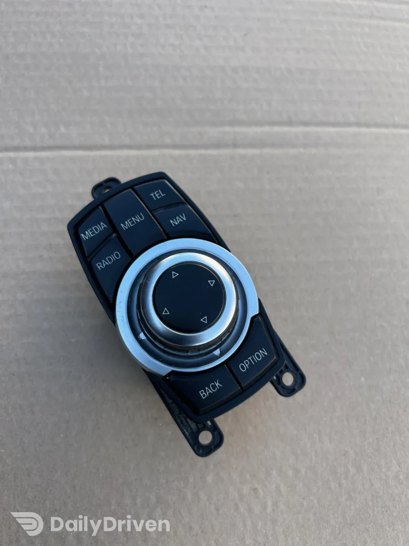 Joystick navigatie controler i-drive BMW Seria 2 F22 F23 F45 F46, 9286699