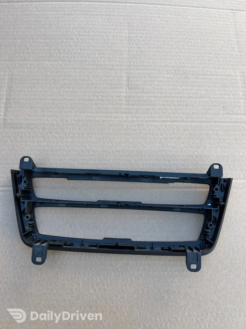 Rama trim cd-player BMW Seria 3 F30, F31, F34, trim panou clima 9207195