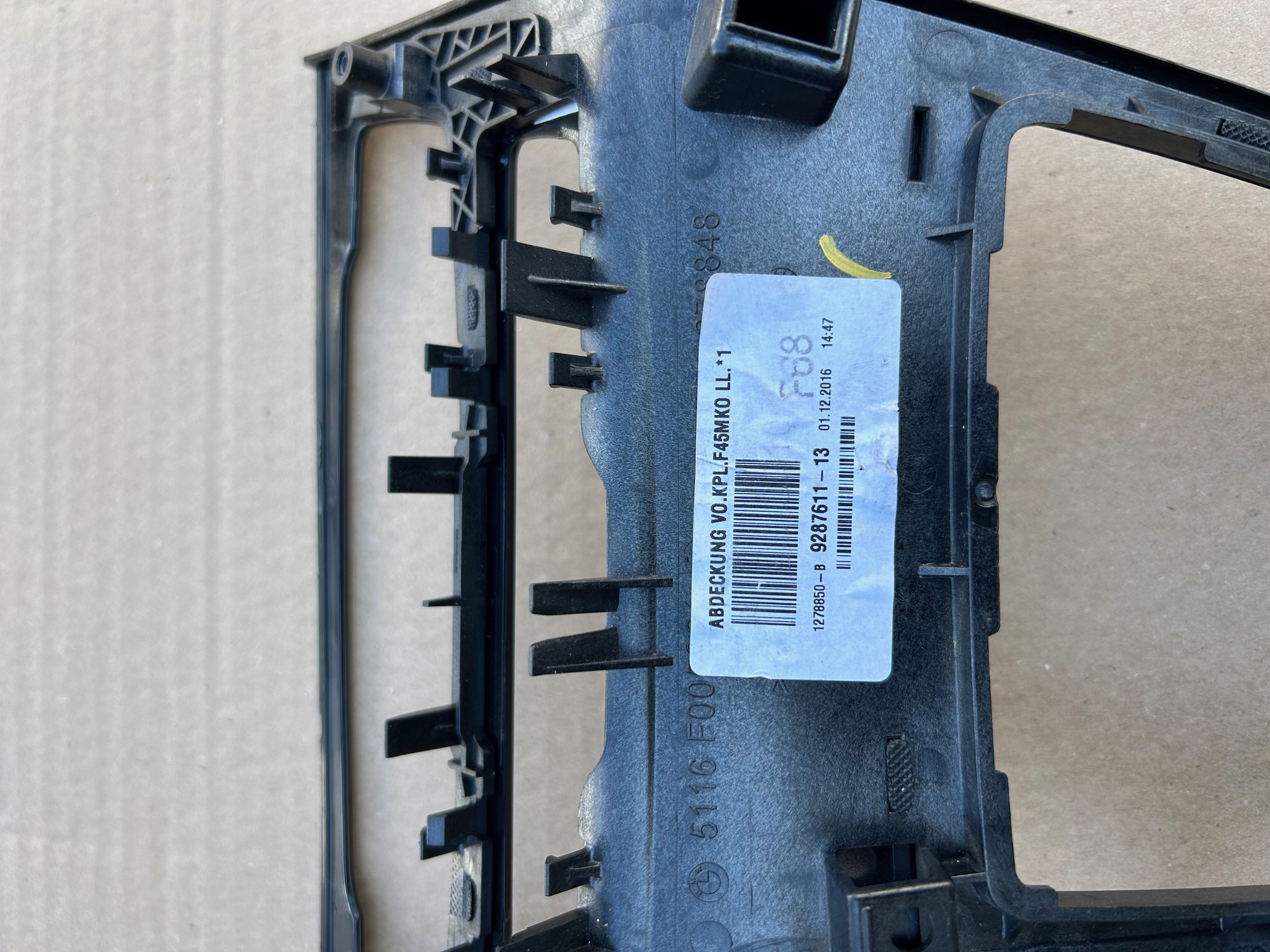 Trim consola centrala schimbator viteze manual BMW Seria 2 F45 F46, 9287611