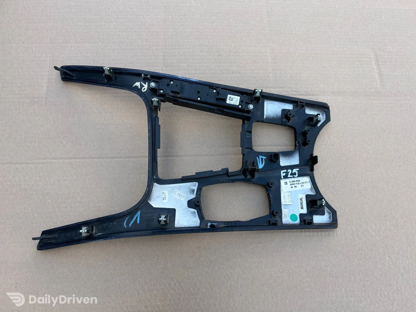 Trim consola centrala schimbator viteze manual BMW X3 F25, 9200954 LHD