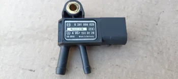 Senzor presiune gaze evacuare Lancia Voyager 2.8crd, A0071536128, 0281006025