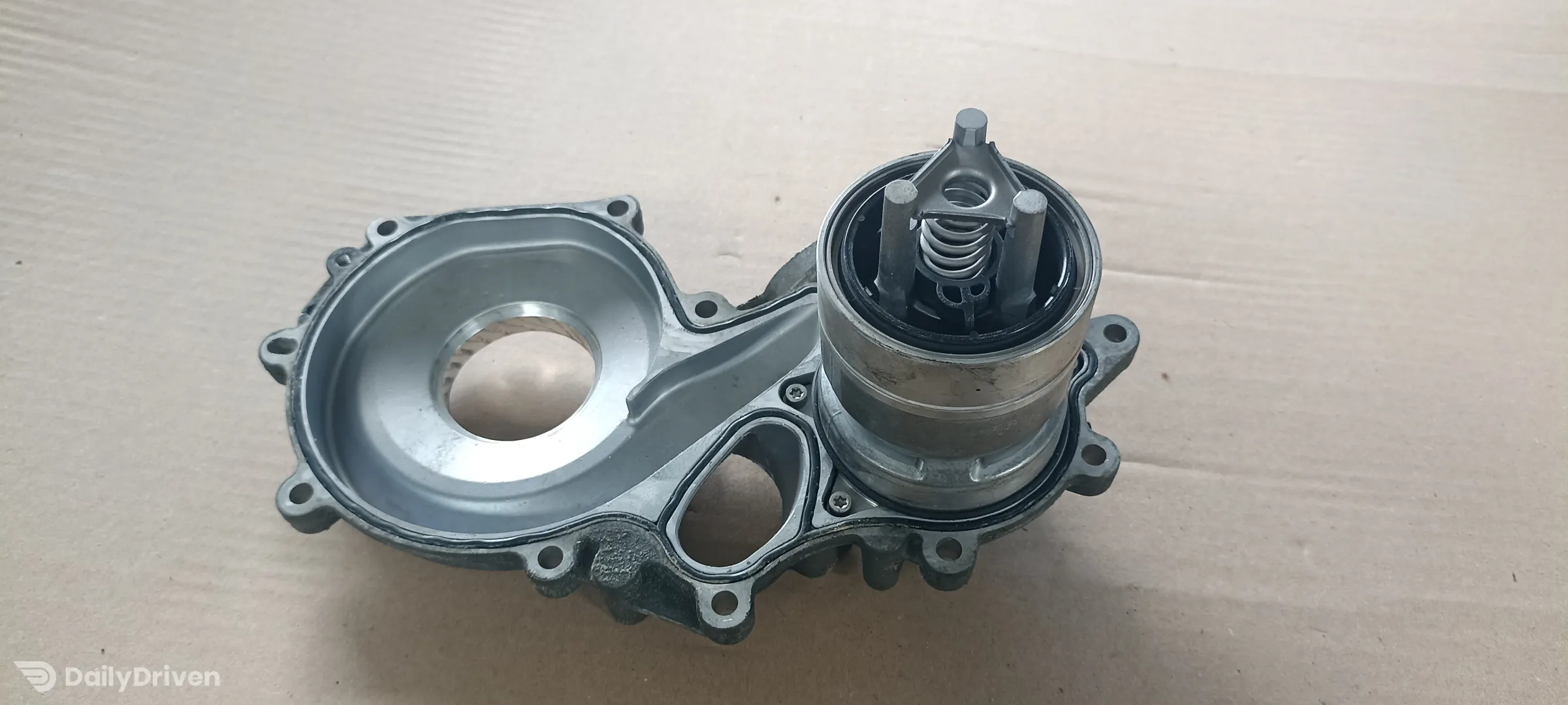 Carcasa termostat Mercedes SLC R172, 4.0 benzina, A1772003500