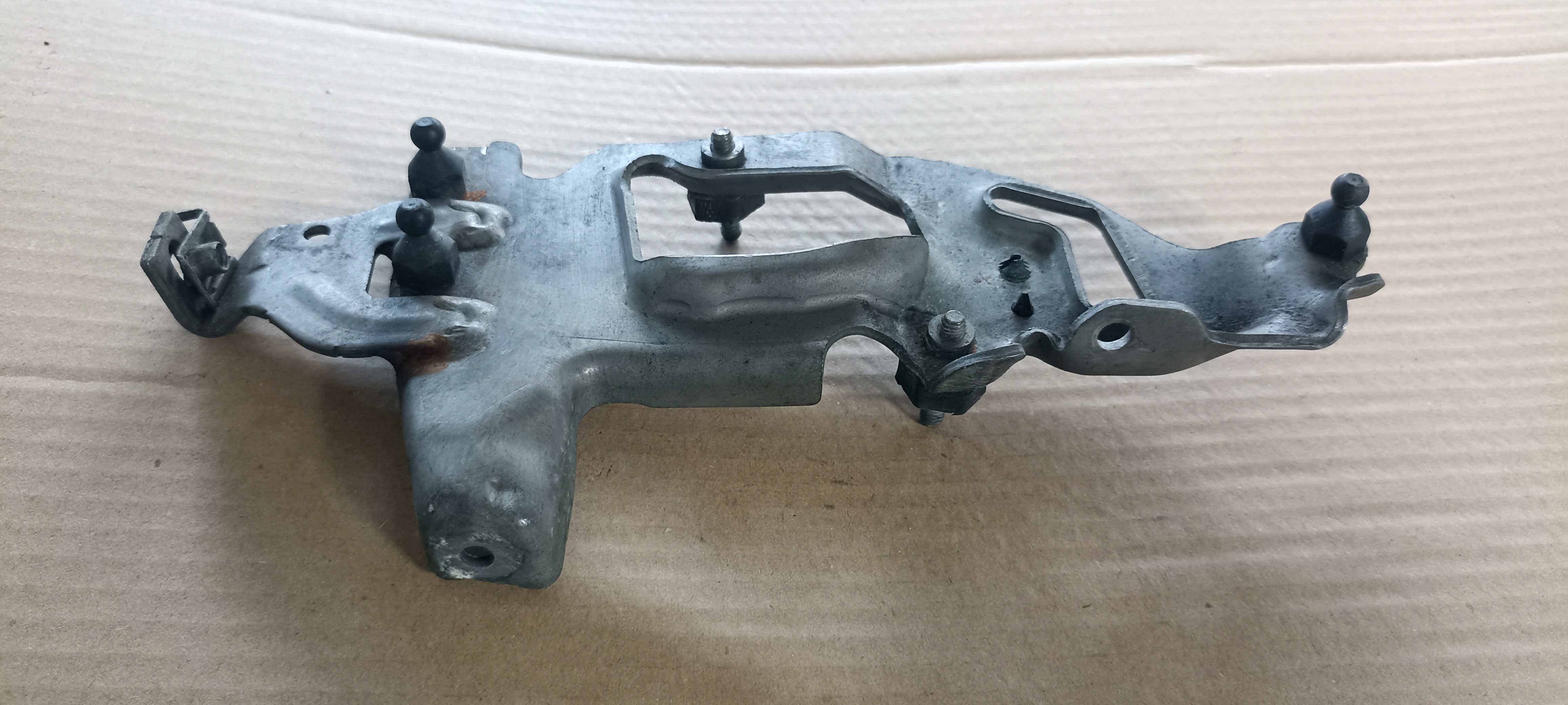 Suport carcasa Mercedes S-Class W222, W223, 4.0 V8, A1770902641