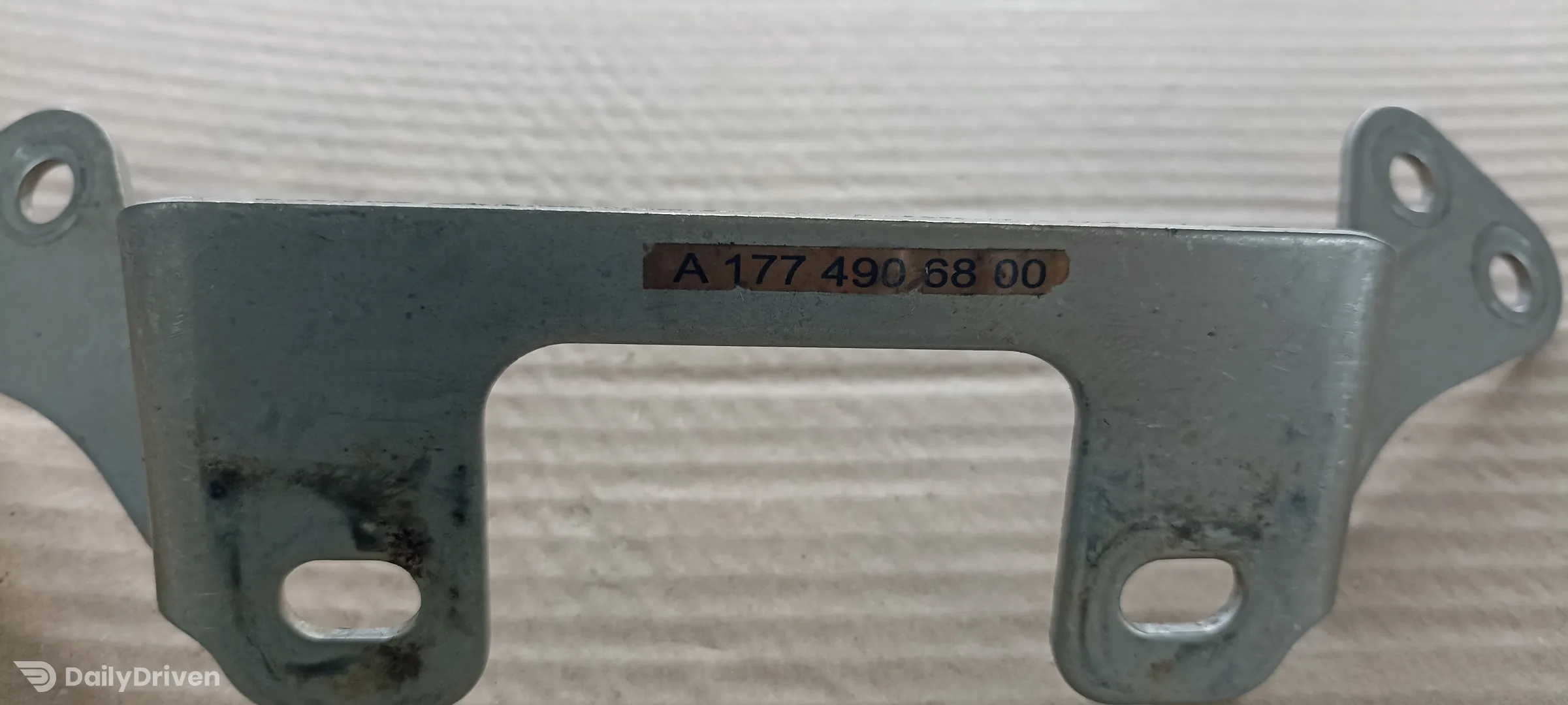 Suport evacuare Mercedes 4.0 V8 benzina, A1774906800