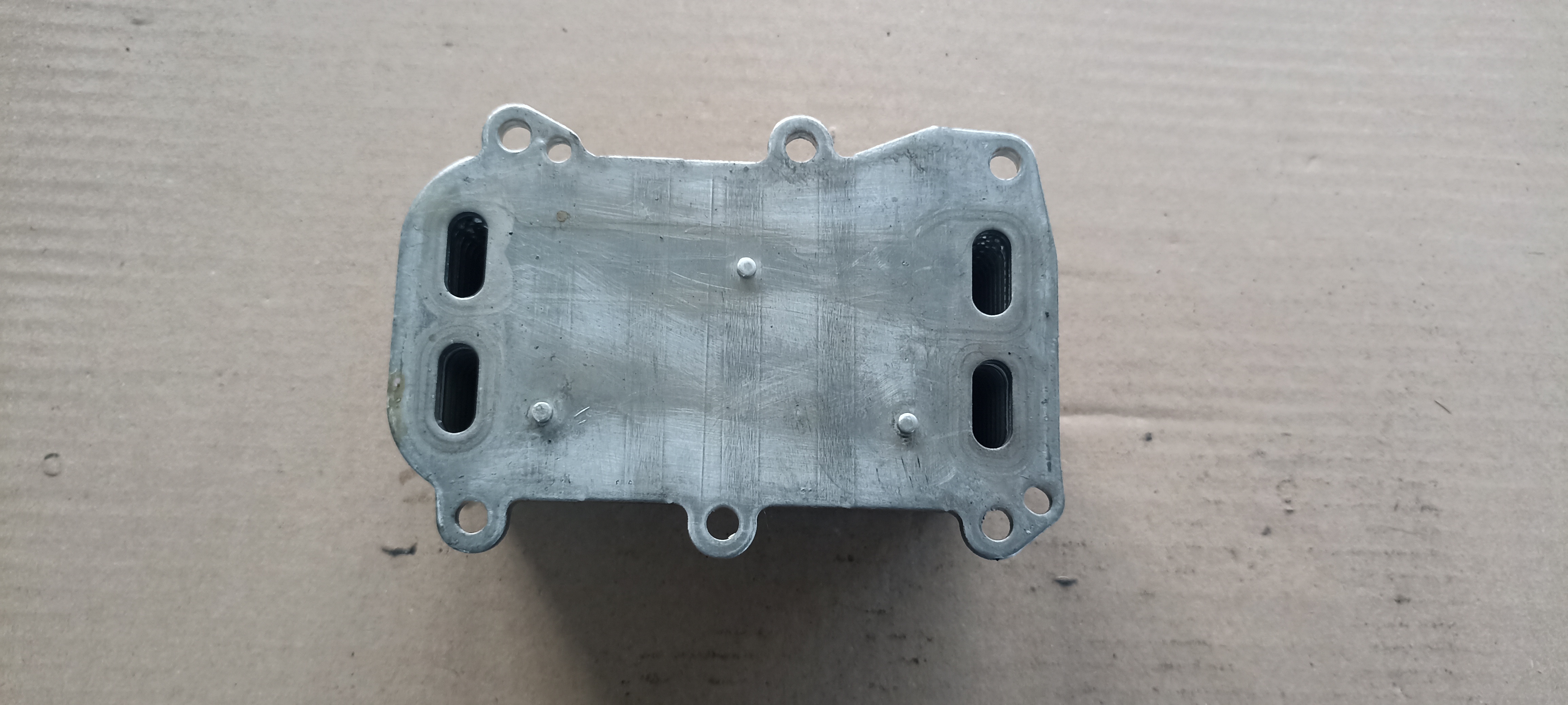 Radiator ulei Termoflot Mercedes GLA H247, 2.0 benzina, A1331880001