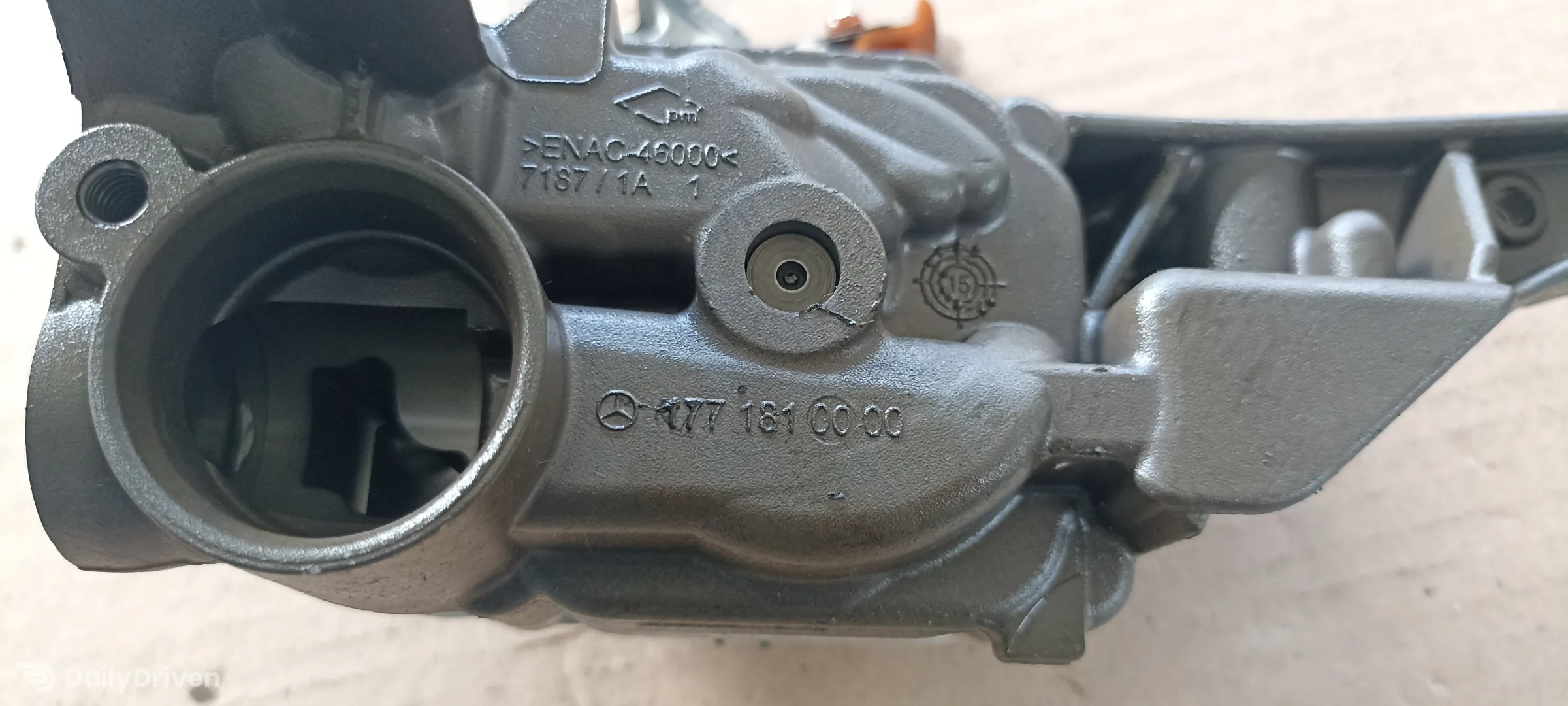 Pompa ulei Mercedes C63 AMG, 4.0 benzina, A1771810000