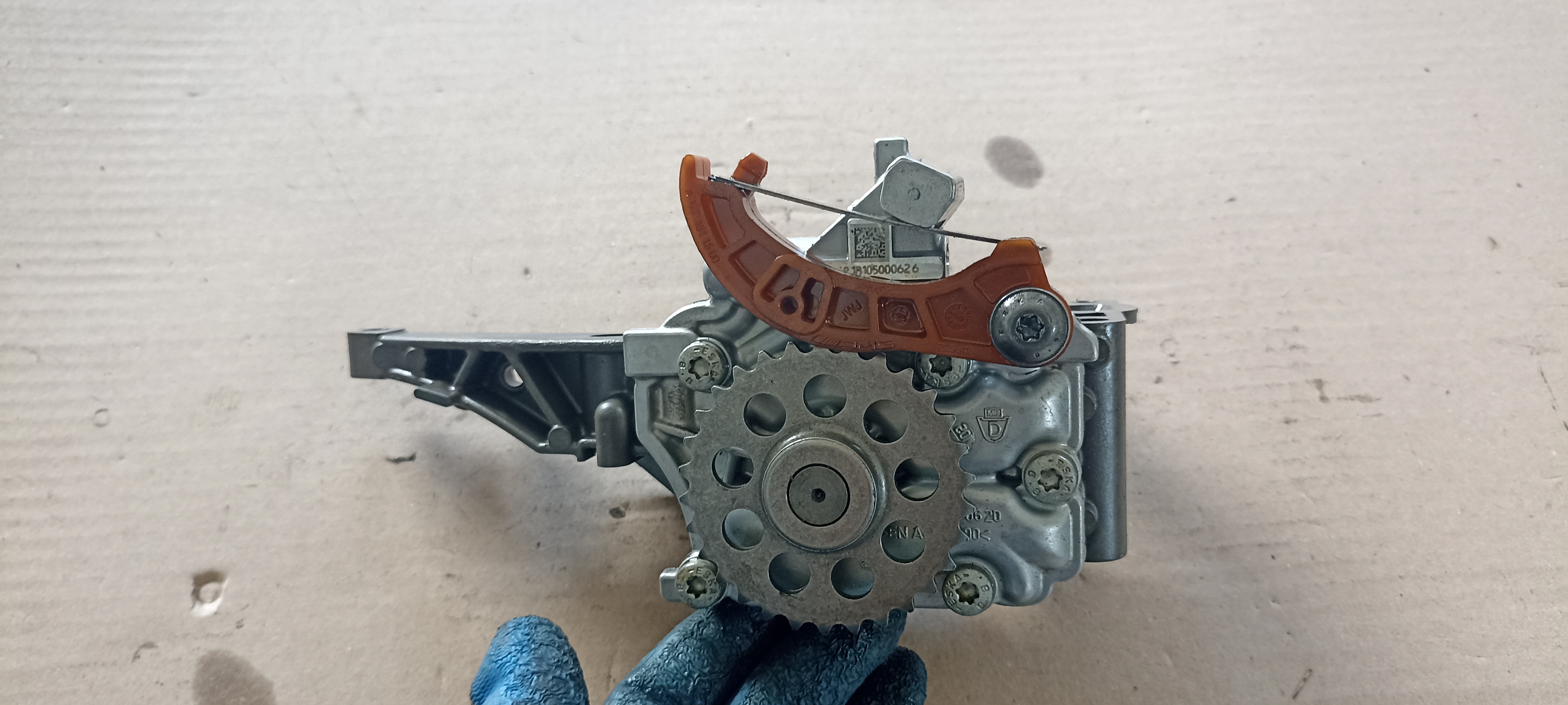 Pompa ulei Mercedes C-Class W205 AMG, 4.0 benzina, A1771810000